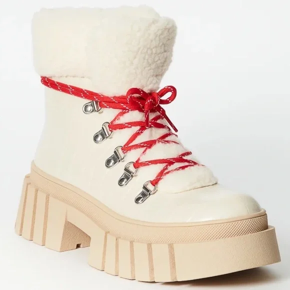 Leigh Lace-Up Bootie - Picture 4 of 8